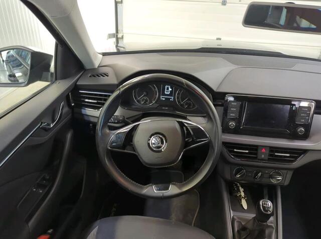Skoda Kamiq 1.0 TSI 111PK Active / Hoge instap / 6Versn. / Pdc. / Airco / Radio multimedia / Cruis controle /