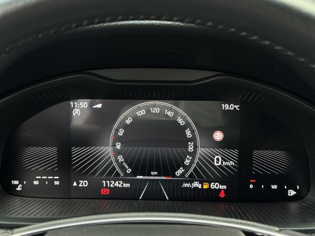 Skoda Kamiq 1.0TSI Bns. Ed./Stoelverw/Camera/Keyless entry/Fabr gar/Apple/An