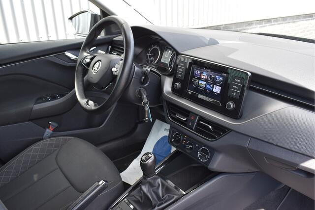 Skoda Kamiq 1.0 TSI Ambition NL-auto, Cruise, Carplay, DAB. PDC, Lane Assist