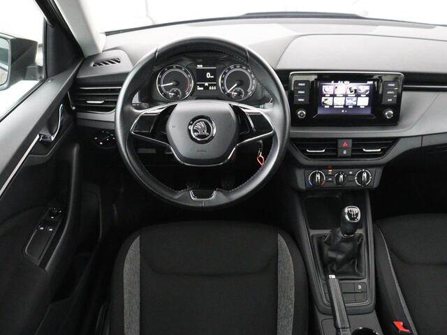 Skoda Kamiq 1.0 TSI Active | Camera | Cruise control | Bluetooth | Carplay | DAB+ | Airco | Full LED