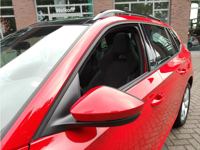 Skoda Kamiq 1.0 TSI Sport Business DSG - Panoramadak - Dodehoek detectie - Apple Carplay/Android Auto - Adaptieve Cr.control