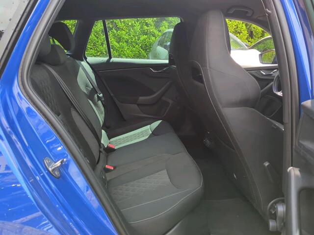 Skoda Kamiq 1.0 TSI 110pk Sport Business DSG / LED / Navigatie / PDC / Android/Carplay