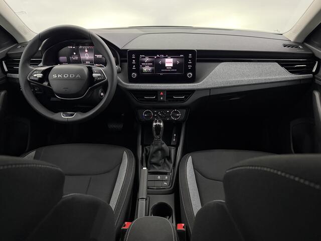 Skoda Kamiq 1.0 TSI Black Pack Camera, Apple carplay, Stoelverwarming, Airco, Keyless start, Virtual desk, Cruise control adaptief, 17 Inch velgen, 2 jaar garantie