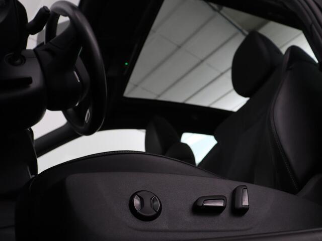 Skoda Kamiq 1.0 TSI Business Edition | Panoramadak | Leder | Virtual | Stoelverwarming | Carplay | Cruise control | Camera | Elek. stoelen | 18'' | Full LED |