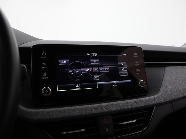 Skoda Kamiq 1.0 TSI 115pk DSG Selection · Apple/Android Car Play · P-Sensoren · Cruise Control · DAB · 16'' Inch · Garantie t/m 01-05-2028 of 100.000km