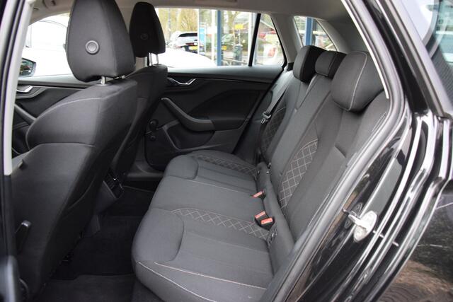 Skoda Kamiq 1.0 TSI 110PK Ambition DSG Automaat | BOVAG Garantie | Org. NL | Trekhaak | DAB | Apple Carplay/Android Auto | Parkeersensoren | Cruise Control |