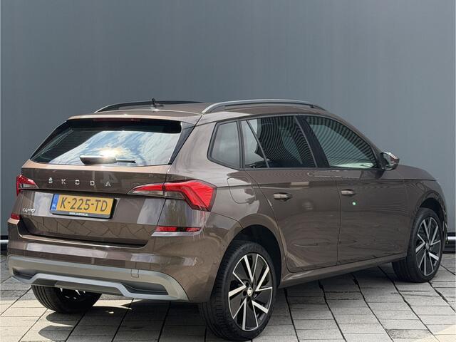 Skoda Kamiq BWJ 2021 | 1.0TSI 111PK Sport Bus AUTOMAAT | CLIMA | SPORTSTOELeN | CARPLAY | PDC 2X | ALCANTARA/STOF | 18'' LMV | PRIVACY GLASS | STOELVERW |