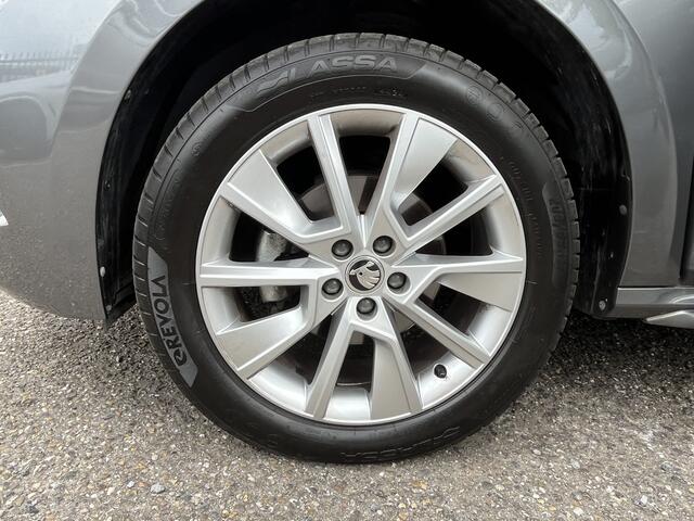 Skoda Kamiq 1.0 TSI Style // NAVI // APPLE CARPLAY - ANDROID AUTO // PDC // CRUISE // CLIMA // ADAPTIVE CRUISE //