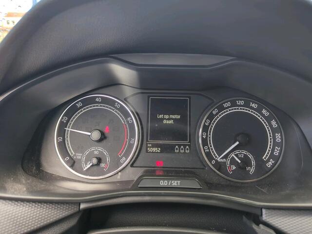 Skoda Kamiq 1.0 TSI Ambition Sunset / App-Connect / Parkeersensoren / LM Velgen / Airco / Bluetooth trans