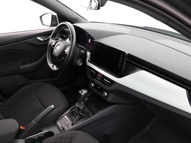 Skoda Kamiq 1.0 TSI 110pk DSG Business Edition · Camera · Trekhaak · Panoramadak · Apple/Android Car Play · Stoelverwarming · Clima · Navigatie · P-Sensoren · 17'' Inch ·