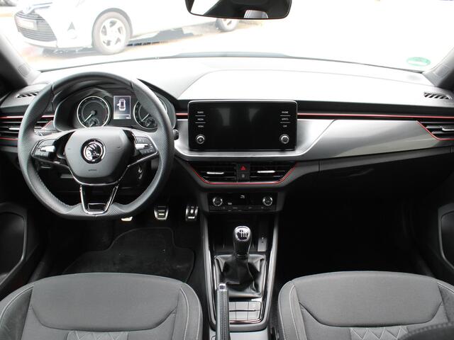 Skoda Kamiq 1.0 TSI Sport Business | APPLE CARPLAY / ANDROID AUTO | ACHTERUITRIJ SENSOREN | CRUISE CONTROL |