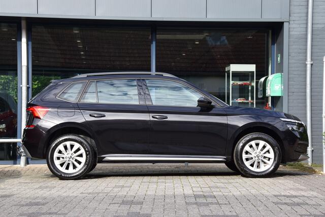 Skoda Kamiq 1.5 TSI 150PK ACT Business Edition DSG Automaat | Org. NL | BOVAG Garantie | Trekhaak | Stoel verwarming | Buitenspiegels elektrisch inklapbaar | Parkeersensoren voor & achter | Automatische Airco |