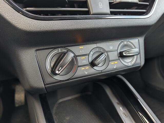 Skoda Kamiq 1.0 TSI | 115PK | Ambition | Trekhaak | Stoelverw. | Airco | Camera | 16" Lichtmetaal | LED |