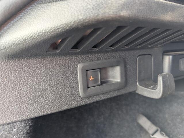 Skoda Kamiq 1.0 TSI | 115PK | Ambition | Trekhaak | Stoelverw. | Airco | Camera | 16" Lichtmetaal | LED |