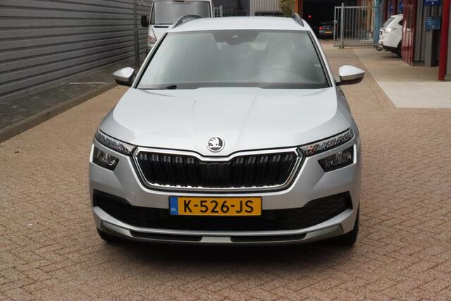 Skoda Kamiq 1.0 TSI Sport Business O.a: PDC, Cruise, Clima, Navi, Carplay, Rijklaar, Etc. All-in prijs!