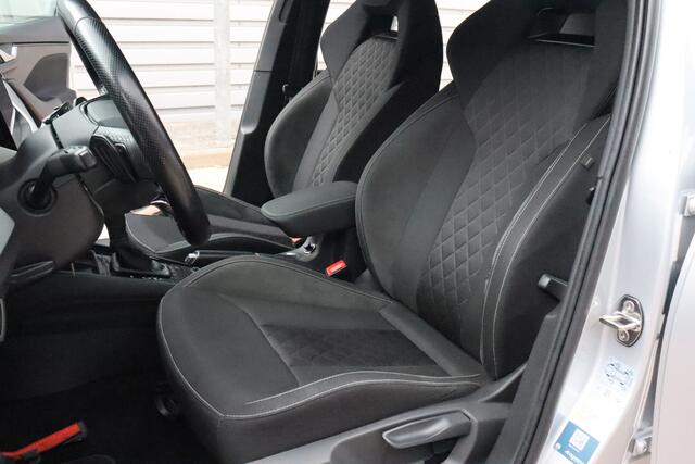 Skoda Kamiq 1.0 TSI Sport Business O.a: PDC, Cruise, Clima, Navi, Carplay, Rijklaar, Etc. All-in prijs!
