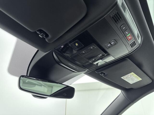 Skoda Kamiq 1.0 TSI Monte Carlo 110PK | Automaat | Panoramadak | Achteruitrijcamera | All Season Banden | Stoelverwarming | Sportstoelen | Apple CarPlay & Android Auto
