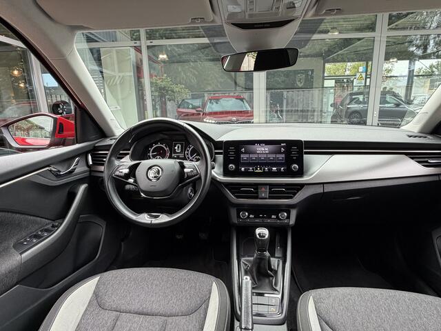 Skoda Kamiq 1.0 TSI *!* CARPLAY/ RADAR/ CAMERA/ KEYLESS/ STOELVERWARMING *!*