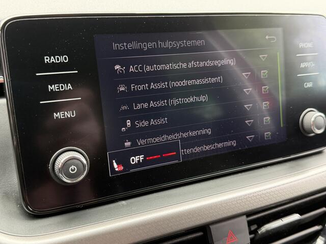 Skoda Kamiq 1.0 TSI *!* CARPLAY/ RADAR/ CAMERA/ KEYLESS/ STOELVERWARMING *!*
