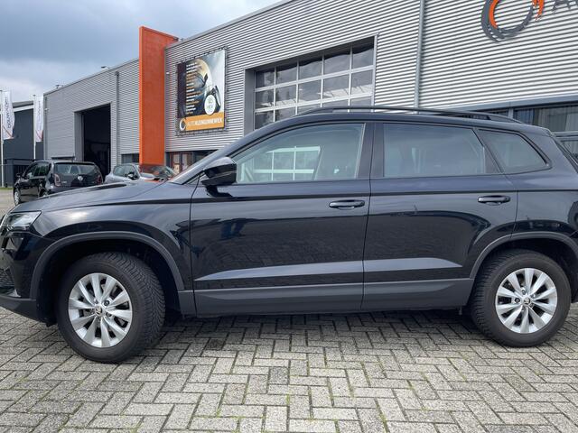 Skoda Karoq 1.0 TSI Business Edition Apple/Android Carplay / Trekhaak wegklapbaar / Electr. achterklep / Keyless / Led verlichting / Parkeersensoren