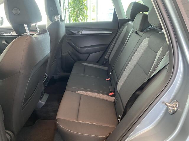 Skoda Karoq 1.5 TSI ACT Style | Automaat | Apple Carplay | Climate Control | Verwarmde Stoelen |
