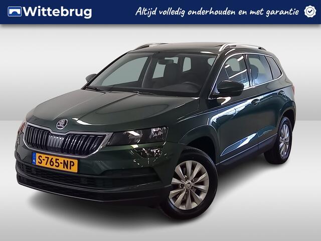 Skoda Karoq 1.5 TSI ACT Sportline Business met o.a. lederenbekleding en Panoramadak!