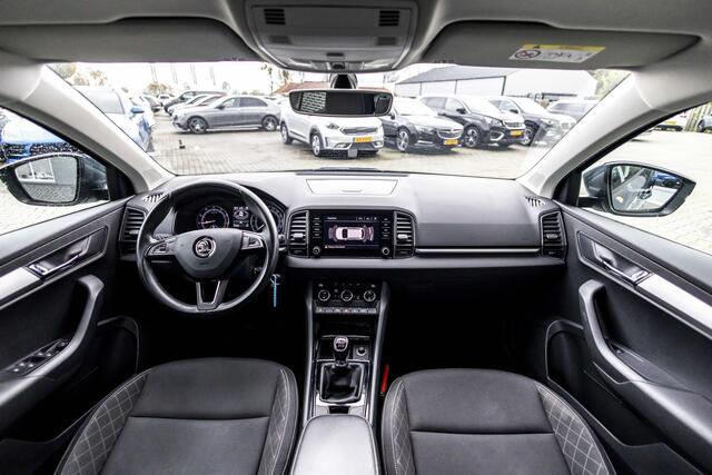 Skoda Karoq 1.5 TSI ACT Ambition | Pano | NL Auto | Carplay | DAB