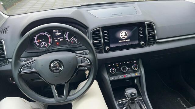 Skoda Karoq 1.0 TSI 110pk Ambition Business DSG / Navigatie / Stoelverwarming / Trekhaak / 1e Eigenaar