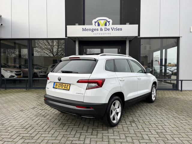 Skoda Karoq 1.0 TSI Ambition Business Airco ECC | Virtual | Panorama | Trekhaak | Stoelverwarming | NAP | Apple Carplay Android Auto | DAB | Isofix
