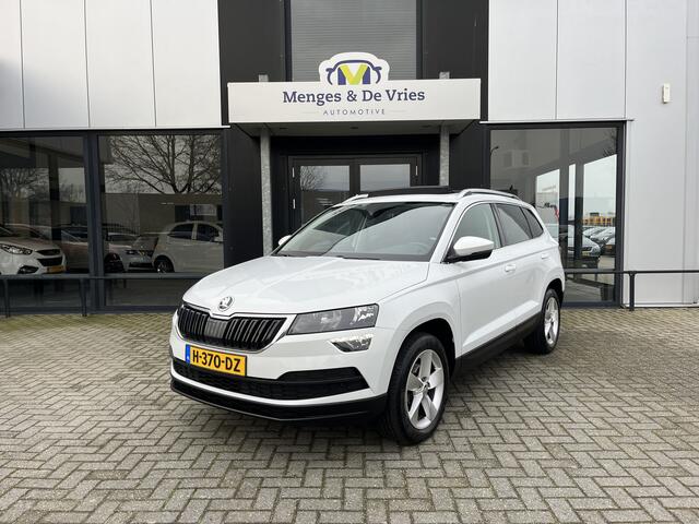 Skoda Karoq 1.0 TSI Ambition Business Airco ECC | Virtual | Panorama | Trekhaak | Stoelverwarming | NAP | Apple Carplay Android Auto | DAB | Isofix