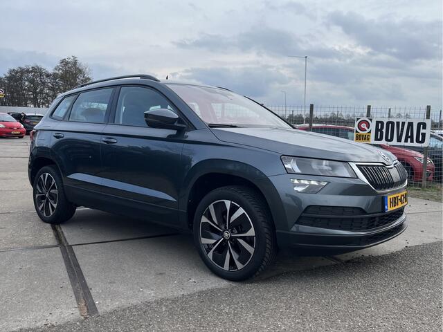 Skoda Karoq 1.5 TSI ACT Business Edition Automaat Verwarmde voorstoelen | trekhaak | DAB | Apple CarPlay/Android Auto