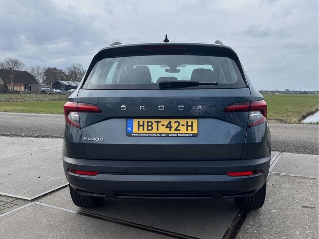 Skoda Karoq 1.5 TSI ACT Business Edition Automaat Verwarmde voorstoelen | trekhaak | DAB | Apple CarPlay/Android Auto