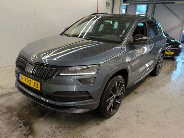 Skoda Karoq 1.5 TSI DSG ACT Sportline Business Panoramadak - 19Inch LMV - Adaptieve Cr.control - Elektrische achterklep - Stoel+Voorruitverwarming