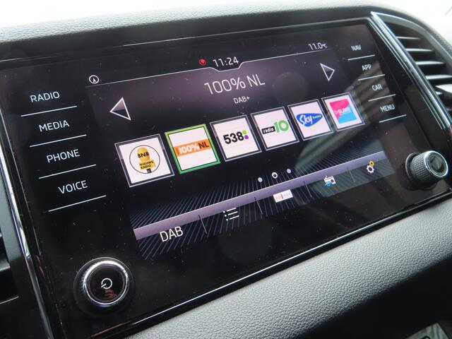 Skoda Karoq 1.0 TSI Ambition | adaptive cruise | navigatie | automatische airco