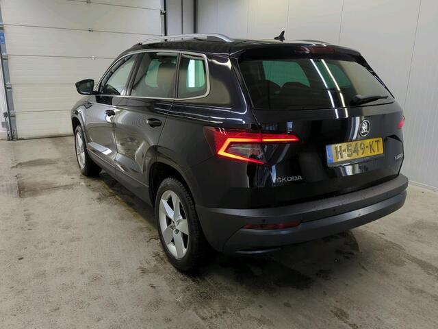 Skoda Karoq 1.0 TSI Ambition Business Navigatie Parkeersensoren Cruise Control Stoelverwarming Lichtmetalen velgen Climate Control