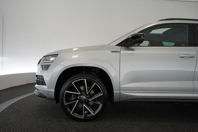 Skoda Karoq 1.5 TSI ACT Sportline Business | ACC | Pano | Trekhaak