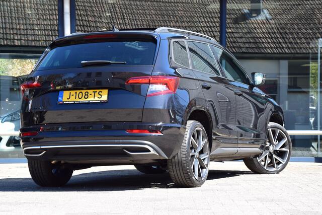 Skoda Karoq 1.5 TSI ACT Sportline Business | Org. NL | BOVAG Garantie | Panoramadak | Virtual Dashboard | Elektrische Achterklep | Achteruitrijcamera | 19'' Velgen | Stuur&Stoelverwarming |