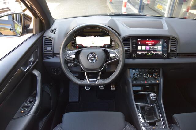 Skoda Karoq 1.5 TSI ACT Sportline Business | Org. NL | BOVAG Garantie | Panoramadak | Virtual Dashboard | Elektrische Achterklep | Achteruitrijcamera | 19'' Velgen | Stuur&Stoelverwarming |