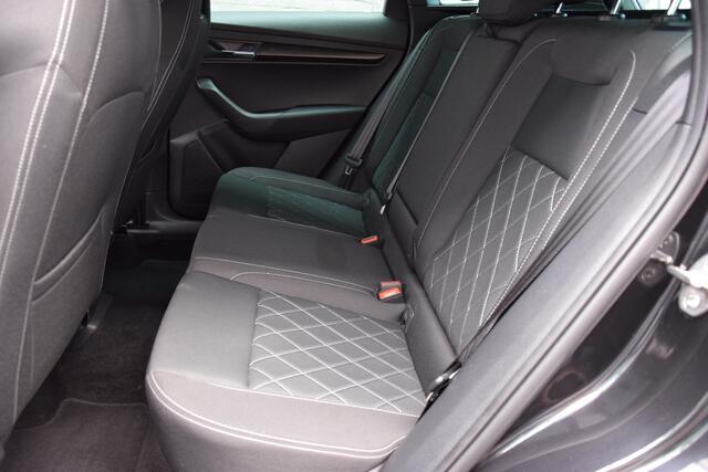 Skoda Karoq 1.5 TSI 150PK ACT Sportline Business | BOVAG Garantie | Org. NL | Trekhaak | Vitrual Cockpit | Achteruitrijcamera | Stoel&Stuurverwarming | 19'' Velgen | Full LED |