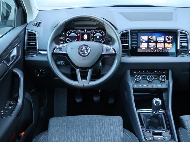 Skoda Karoq 1.5 TSI Style Business | Panoramadak | Trekhaak | Camera |