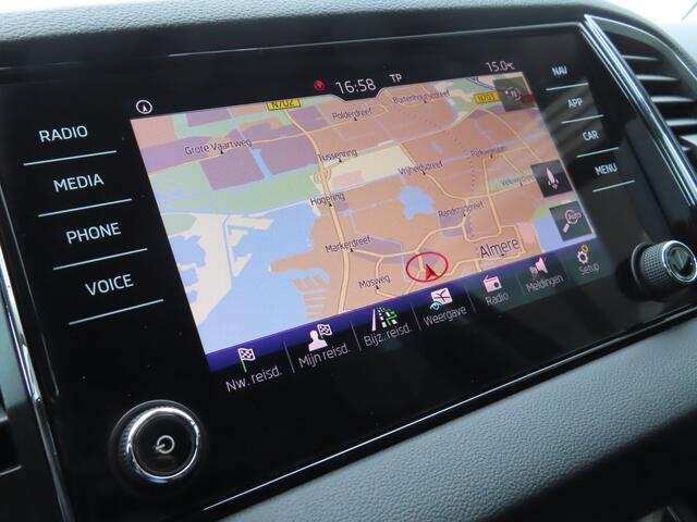 Skoda Karoq 1.5 TSI ACT Style DSG | Lederen bekleding | elektrisch verstelbare stoel + geheugen | camera | stoelverwarming |