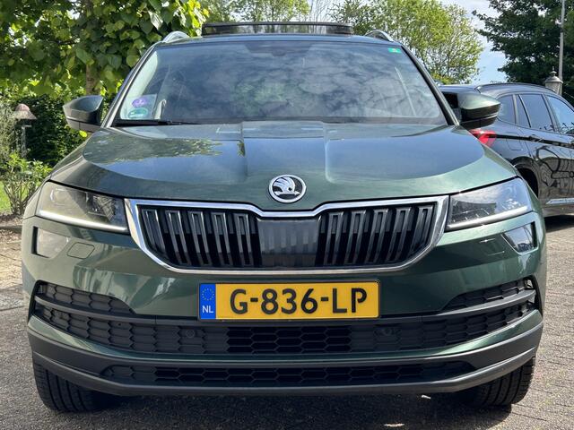Skoda Karoq 1.0 TSI Business Edition Panorama Navi Trekhaak