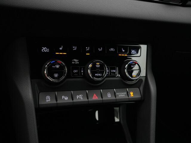 Skoda Karoq Sportline Business 1.5 TSI 150 pk DSG | Trekhaak | Matrix LED | Rondomzicht camera | Stoel-/achterbankverwarming | CANTON sound