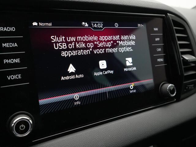 Skoda Karoq 1.5 TSI 150 pk DSG ACT Sportline Business | Panoramadak | Achteruitrijcamera | Navigatie | Stoelverwarming | Adaptive Cruise | Keyless Entry