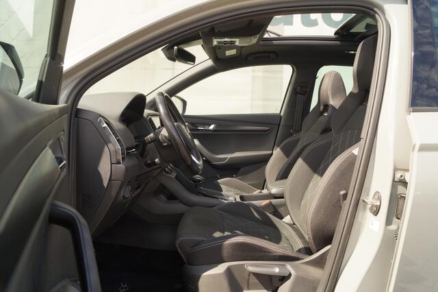 Skoda Karoq 1.5 TSI 150pk DSG Sportline Business -PANO-ECC-