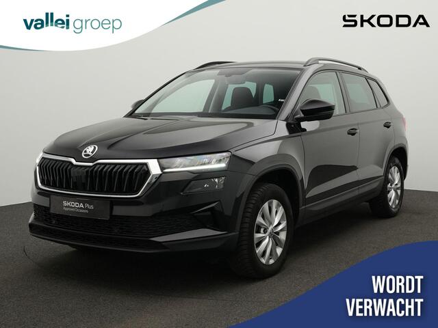 Skoda Karoq 1.0 TSI 110 pk Ambition | Achteruitrijcamera | Navigatie | Parkeersensoren voor/achter | Adaptive Cruise