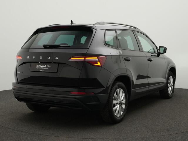 Skoda Karoq 1.0 TSI 110 pk Ambition | Achteruitrijcamera | Navigatie | Parkeersensoren voor/achter | Adaptive Cruise