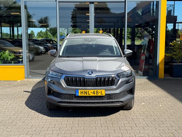 Skoda Karoq 1.5 TSI Business Edition - panorama - camera - adaptive cruise