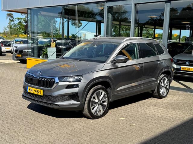 Skoda Karoq 1.5 TSI Business Edition - panorama - camera - adaptive cruise