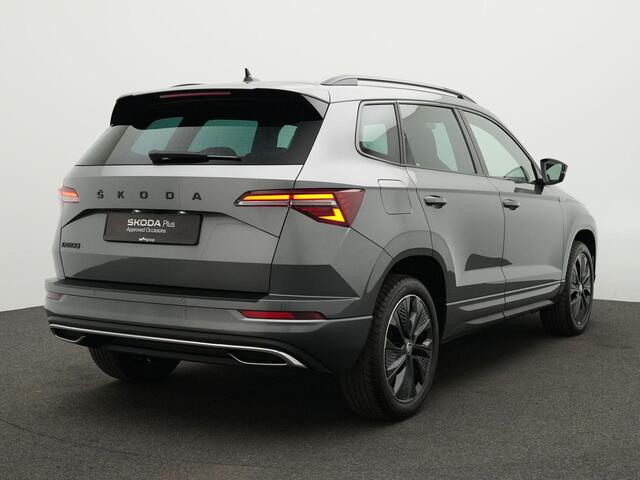 Skoda Karoq Sportline Business 1.5 TSI 110 kW / 150 pk DSG ACT | Adaptief onderstel | Achteruitrijcamera | Navigatie | Stoelverwarming | 18 inch